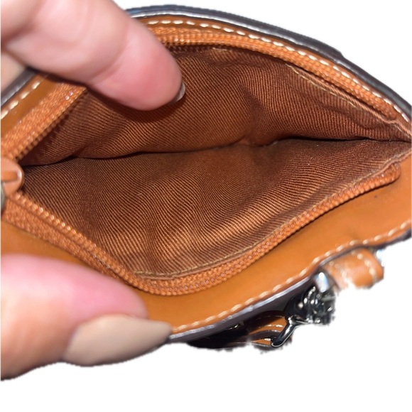 Lodis Tan Leather Small Wallet w/Clear ID slot, wristlet strap, and coin pouch - Picture 4 of 4